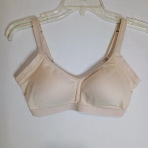 Warner Seamless Cream Bra Size Medium